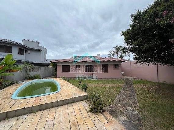 CASA À VENDA EM ATLÂNTIDA: 3ª foto da galeria de imagens do imóvel