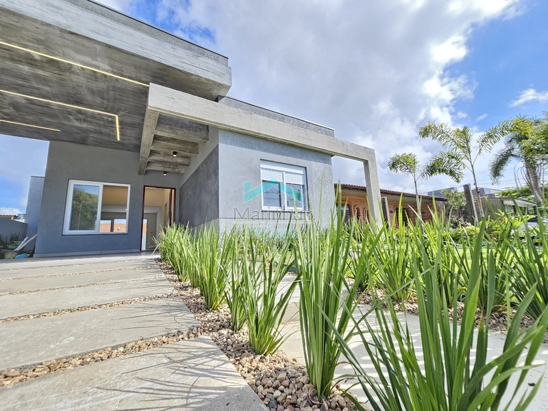 CASA À VENDA EM RAINHA DO MAR: 1ª foto da galeria de imagens do imóvel