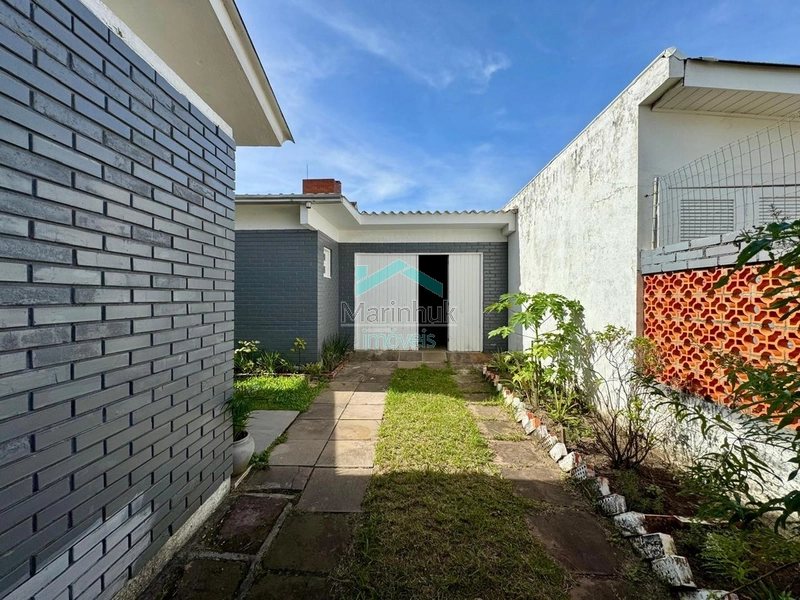 CASA À VENDA EM ATLÂNTIDA: 24ª foto da galeria de imagens do imóvel