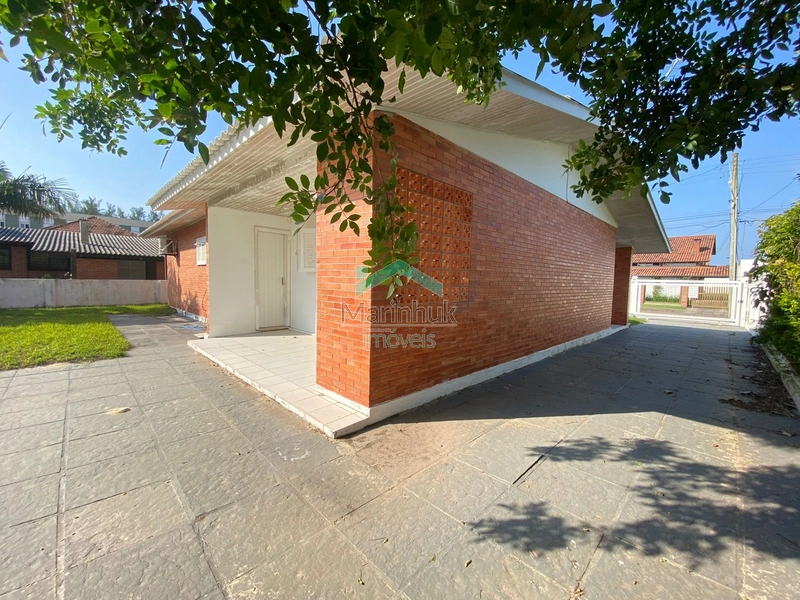 CASA À VENDA EM ATLÂNTIDA: 20ª foto da galeria de imagens do imóvel