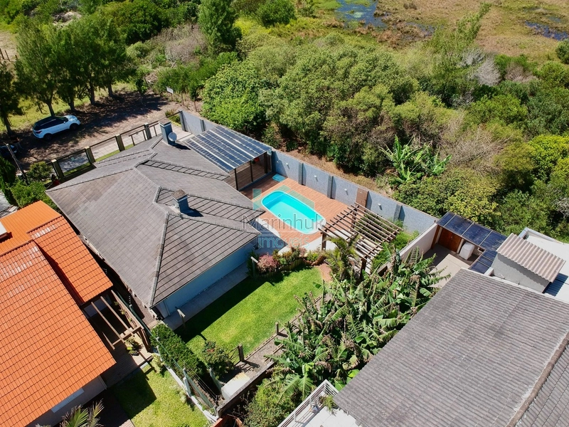 CASA À VENDA EM MARIÁPOLIS: 3ª foto da galeria de imagens do imóvel
