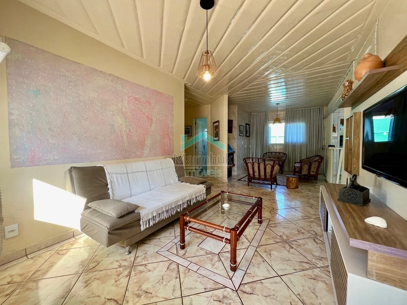 CASA À VENDA EM MARIÁPOLIS: 11ª foto da galeria de imagens do imóvel
