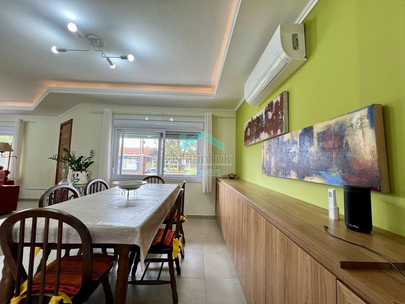CASA À VENDA NO ARPOADOR: 2ª foto da galeria de imagens do imóvel