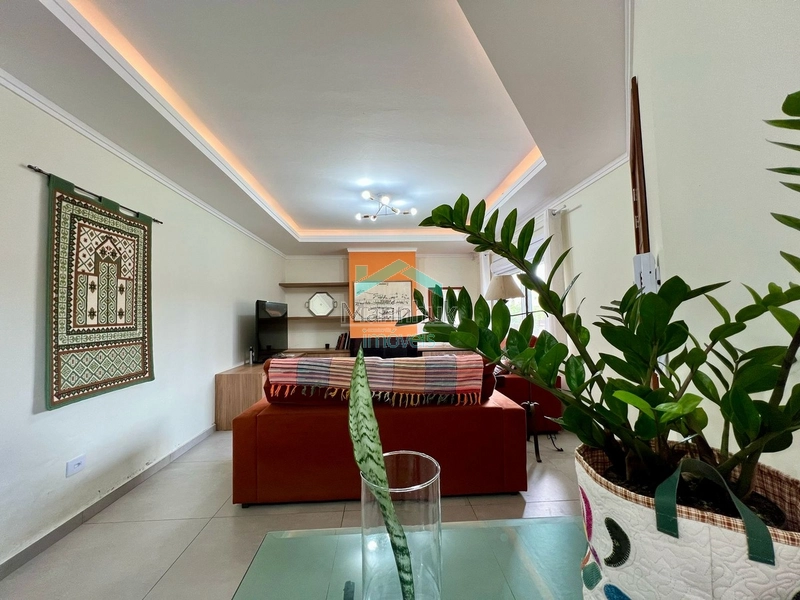 CASA À VENDA NO ARPOADOR: 14ª foto da galeria de imagens do imóvel