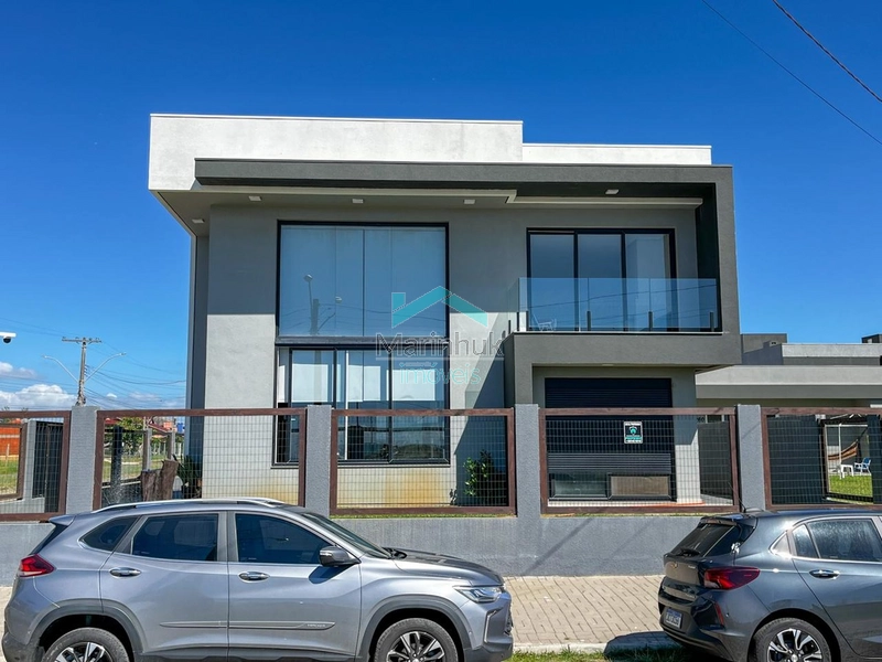 CASA À VENDA NO ARPOADOR: 1ª foto da galeria de imagens do imóvel