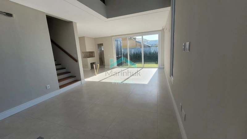 SOBRADO À VENDA EM XANGRI LÁ: 2ª foto da galeria de imagens do imóvel