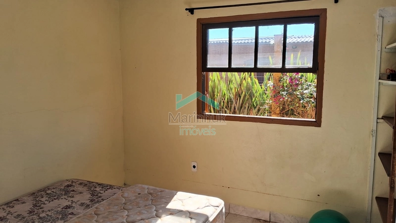 CASA À VENDA EM RAINHA DO MAR: 3ª foto da galeria de imagens do imóvel