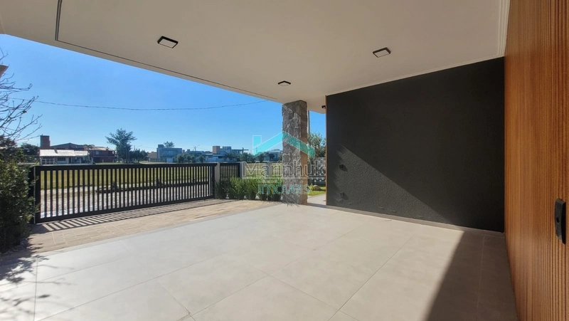 CASA À VENDA EM RAINHA DO MAR: 4ª foto da galeria de imagens do imóvel
