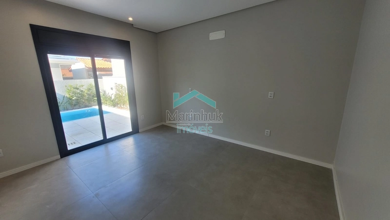 CASA À VENDA EM RAINHA DO MAR: 16ª foto da galeria de imagens do imóvel