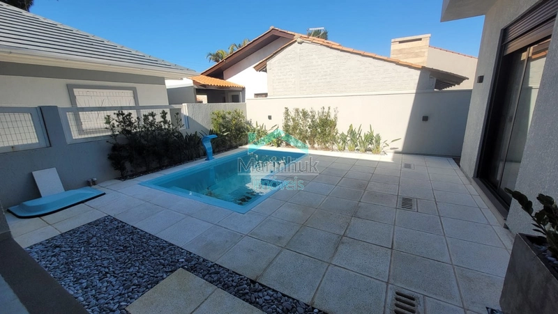 CASA À VENDA EM RAINHA DO MAR: 3ª foto da galeria de imagens do imóvel