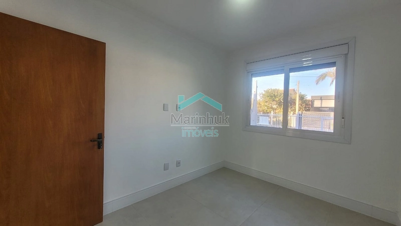 CASAS GEMINADAS À VENDA EM RAINHA DO MAR: 8ª foto da galeria de imagens do imóvel