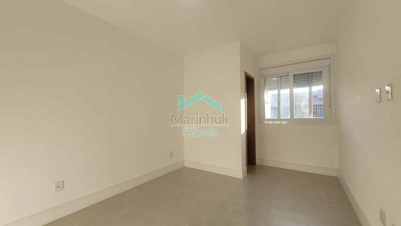 CASAS GEMINADAS À VENDA EM RAINHA DO MAR: 4ª foto da galeria de imagens do imóvel