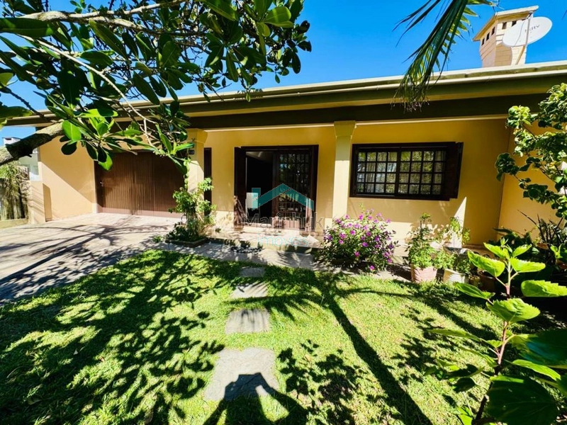 CASA À VENDA NO ARPOADOR: 1ª foto da galeria de imagens do imóvel