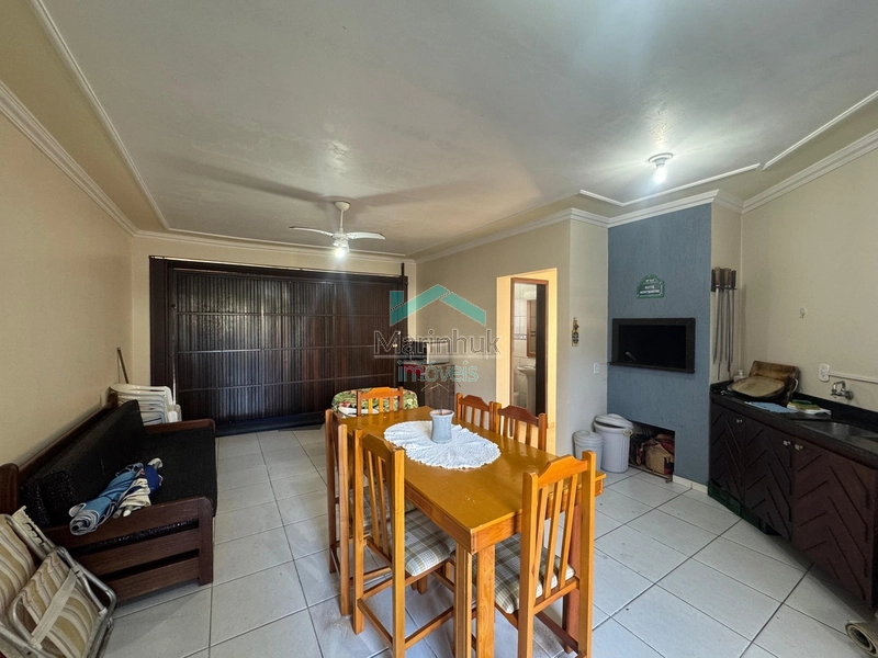 CASA À VENDA EM ATLÂNTIDA SUL: 3ª foto da galeria de imagens do imóvel