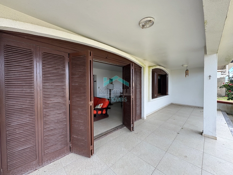 Sobrado em Rainha do Mar: 3ª foto da galeria de imagens do imóvel