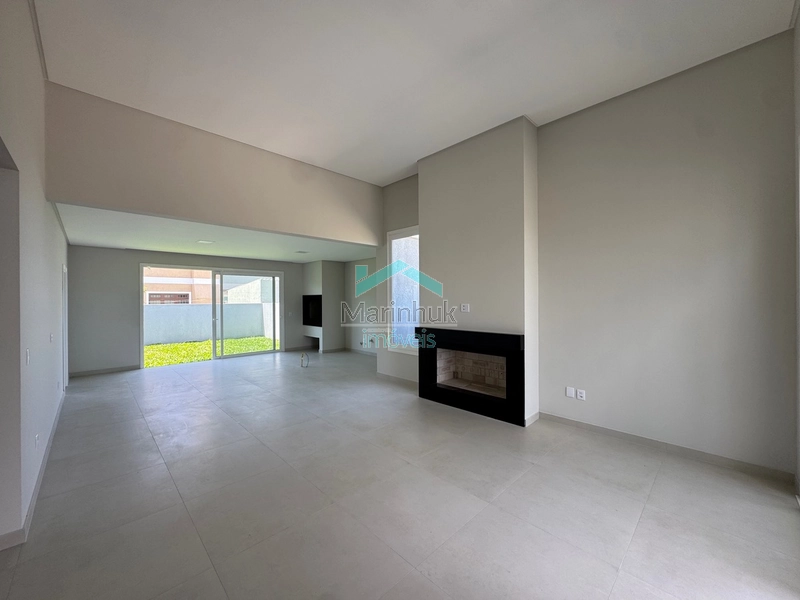 Casa em Atlântida Sul: 4ª foto da galeria de imagens do imóvel