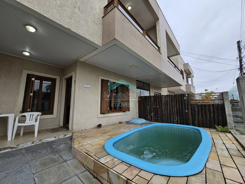 Duplex à venda em Xangri-lá, Centro: 1ª foto da galeria de imagens do imóvel