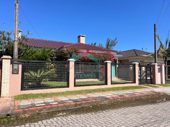 CASA À VENDA EM XANGRI LÁ: 1ª foto da galeria de imagens do imóvel