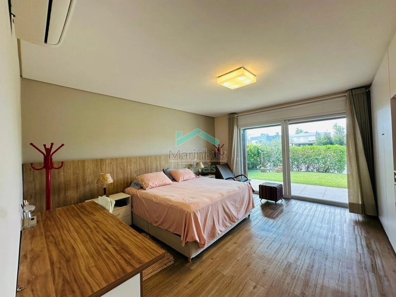 CASA À VENDA BEIRA LAGO NO CONDOMÍNIO VENTURA CLUB: 7ª foto da galeria de imagens do imóvel