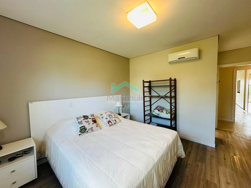 CASA À VENDA BEIRA LAGO NO CONDOMÍNIO VENTURA CLUB: 2ª foto da galeria de imagens do imóvel