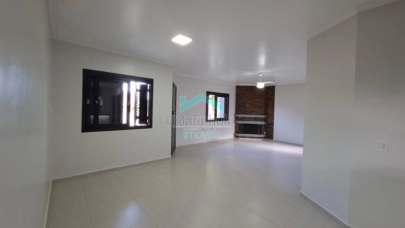 CASA À VENDA EM RAINHA DO MAR: 8ª foto da galeria de imagens do imóvel