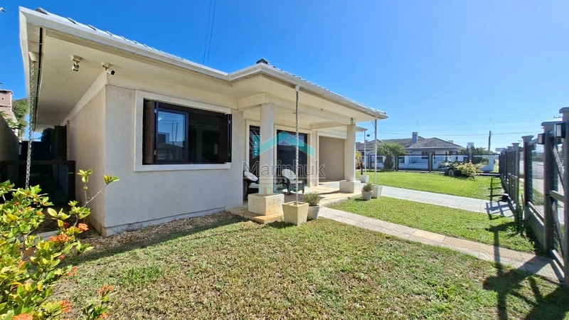 CASA COM 02 LOTES À VENDA EM ATLANTIDA SUL: 1ª foto da galeria de imagens do imóvel