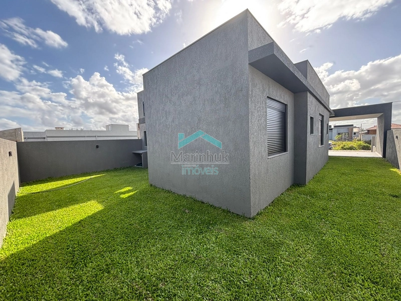 CASA À VENDA EM ATLANTIDA SUL: 2ª foto da galeria de imagens do imóvel