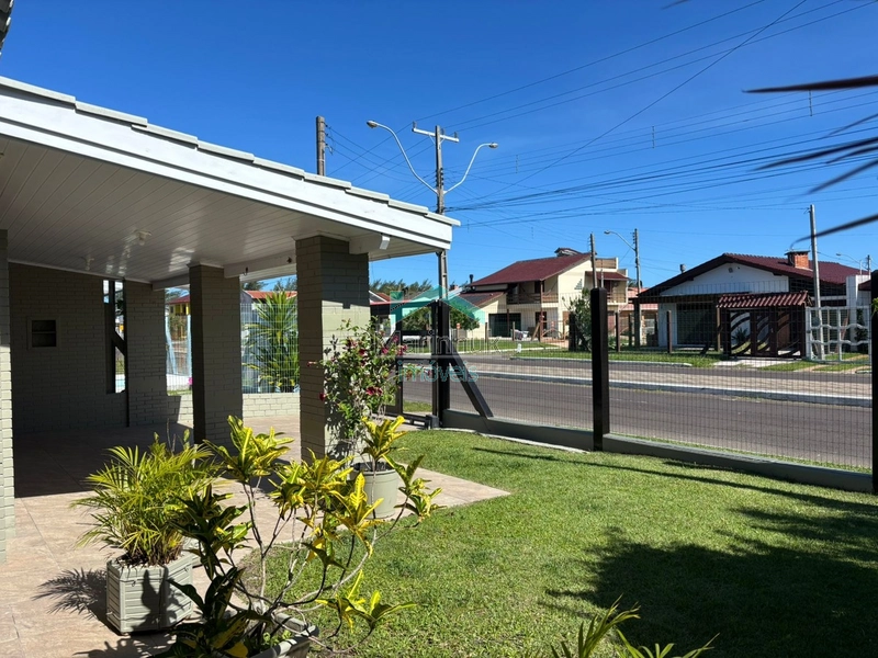 CASA À VENDA EM ATLANTIDA SUL: 20ª foto da galeria de imagens do imóvel