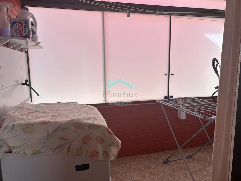 CASA À VENDA EM RAINHA DO MAR: 5ª foto da galeria de imagens do imóvel