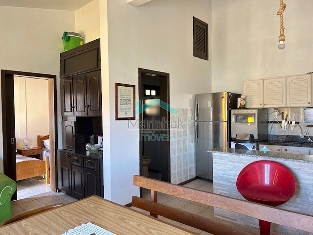 CASA À VENDA EM RAINHA DO MAR: 3ª foto da galeria de imagens do imóvel