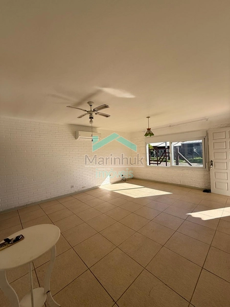 CASA À VENDA EM RAINHA DO MAR: 2ª foto da galeria de imagens do imóvel