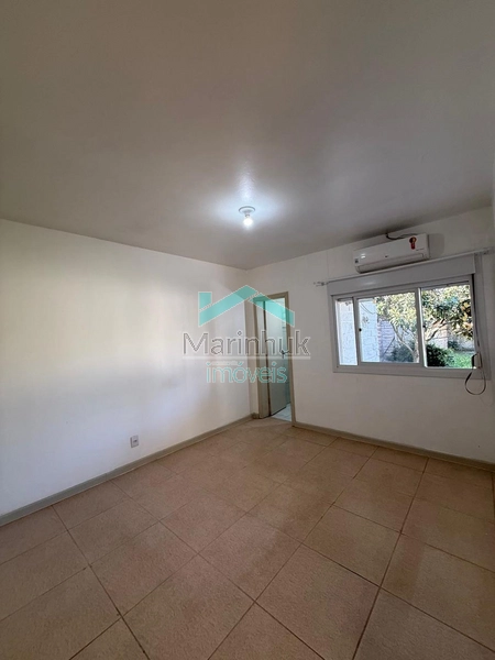 CASA À VENDA EM RAINHA DO MAR: 6ª foto da galeria de imagens do imóvel