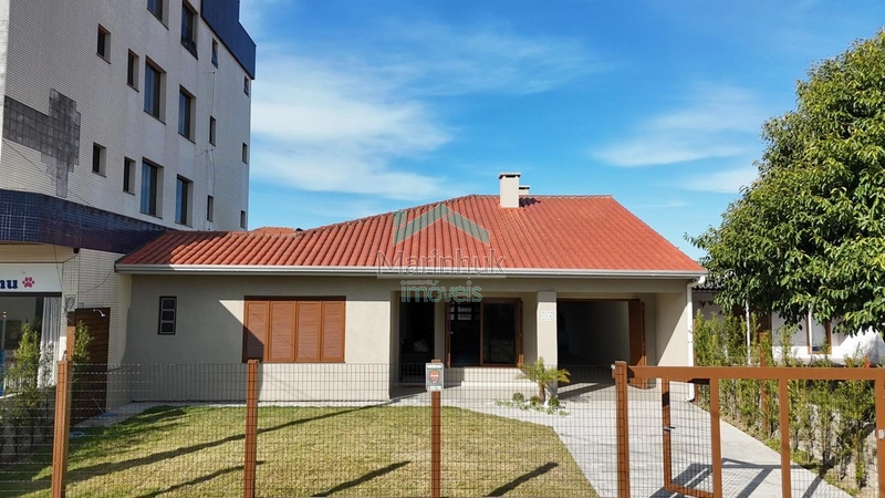 CASA À VENDA EM RAINHA DO MAR: 1ª foto da galeria de imagens do imóvel
