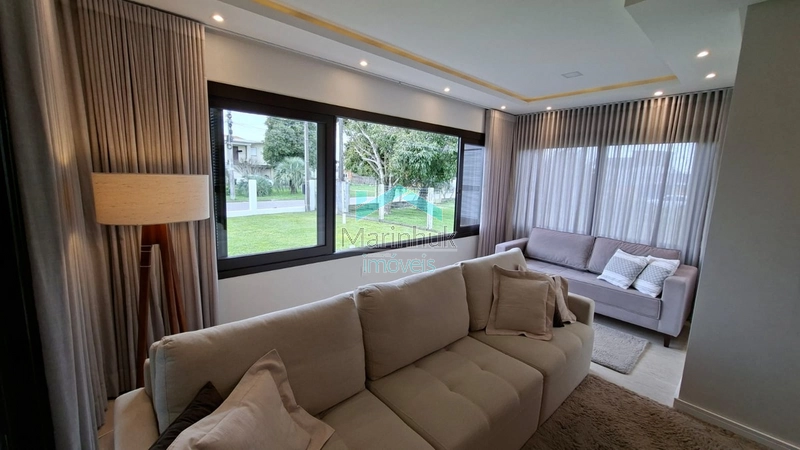 CASA À VENDA EM RAINHA DO MAR: 6ª foto da galeria de imagens do imóvel