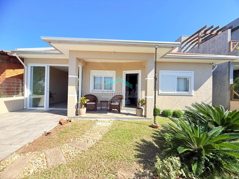 CASA À VENDA EM ATLANTIDA SUL: 1ª foto da galeria de imagens do imóvel