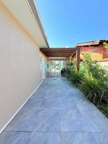 CASA À VENDA EM ATLANTIDA SUL: 6ª foto da galeria de imagens do imóvel