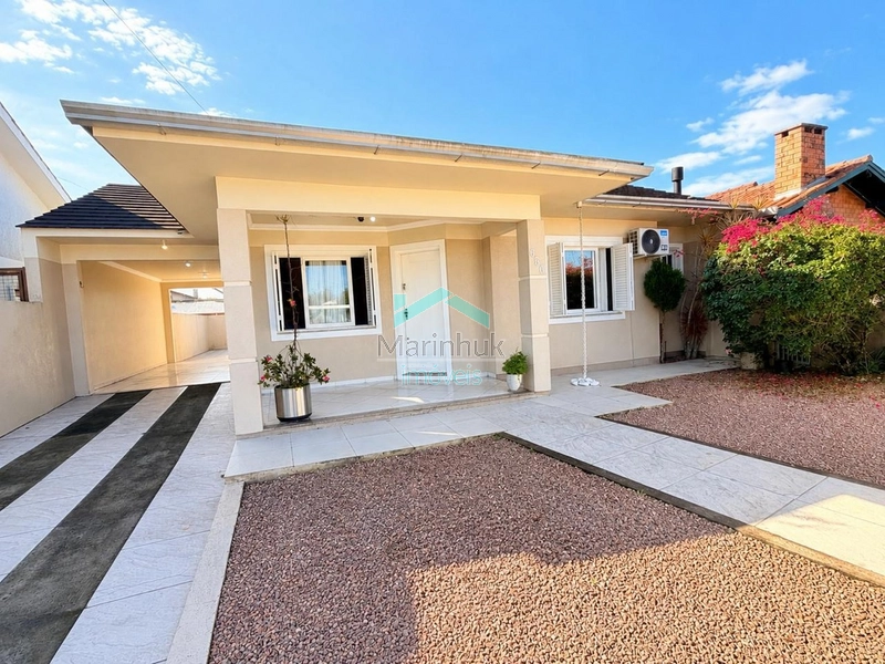 CASA À VENDA EM RAINHA DO MAR: 1ª foto da galeria de imagens do imóvel