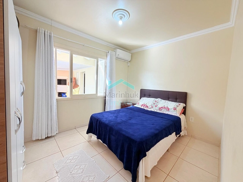 CASA À VENDA EM RAINHA DO MAR: 3ª foto da galeria de imagens do imóvel