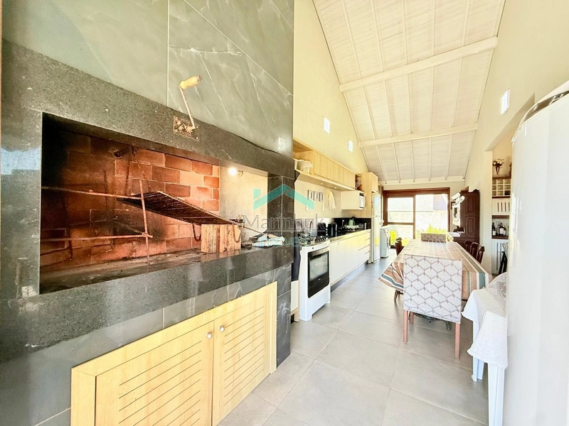 CASA À VENDA EM MARIÁPOLIS: 3ª foto da galeria de imagens do imóvel