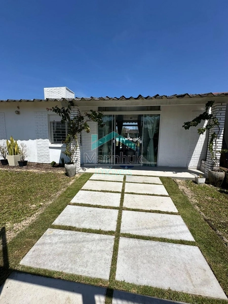 CASA À VENDA EM ATLANTIDA SUL: 5ª foto da galeria de imagens do imóvel