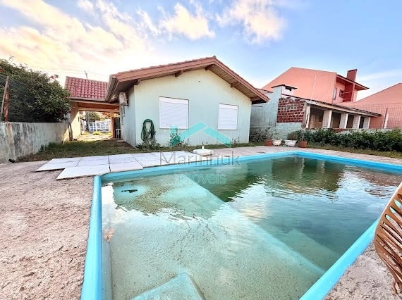 CASA À VENDA EM ATLANTIDA SUL: 4ª foto da galeria de imagens do imóvel
