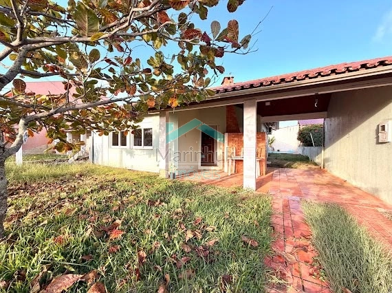 CASA À VENDA EM ATLANTIDA SUL: 1ª foto da galeria de imagens do imóvel