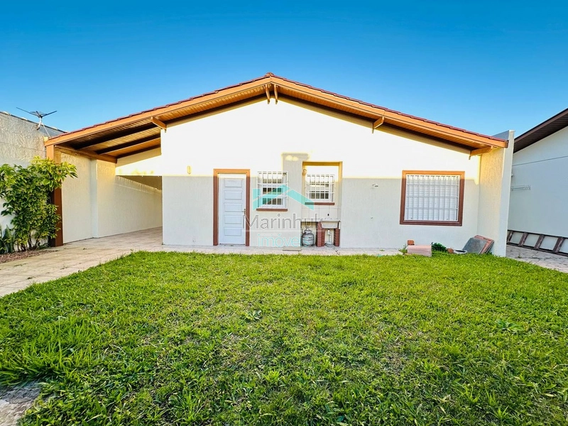 CASA À VENDA EM ATLANTIDA SUL: 2ª foto da galeria de imagens do imóvel