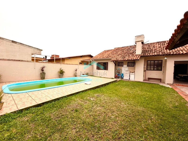 CASA À VENDA EM ATLANTIDA SUL: 2ª foto da galeria de imagens do imóvel