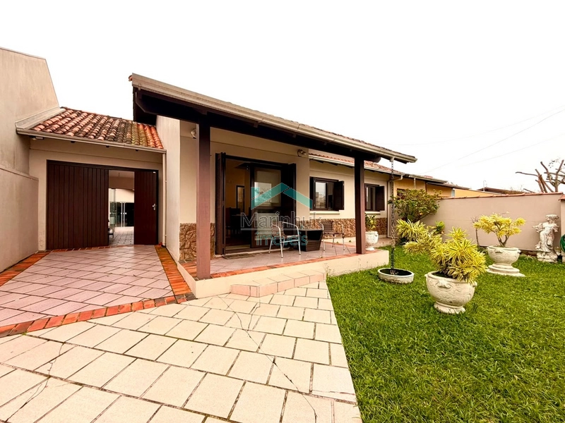 CASA À VENDA EM ATLANTIDA SUL: 5ª foto da galeria de imagens do imóvel