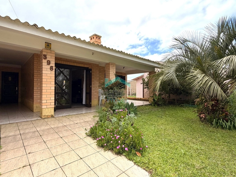 CASA À VENDA EM ATLANTIDA SUL: 5ª foto da galeria de imagens do imóvel