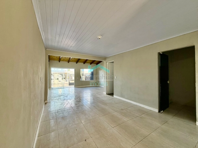 CASA À VENDA EM RAINHA DO MAR: 4ª foto da galeria de imagens do imóvel