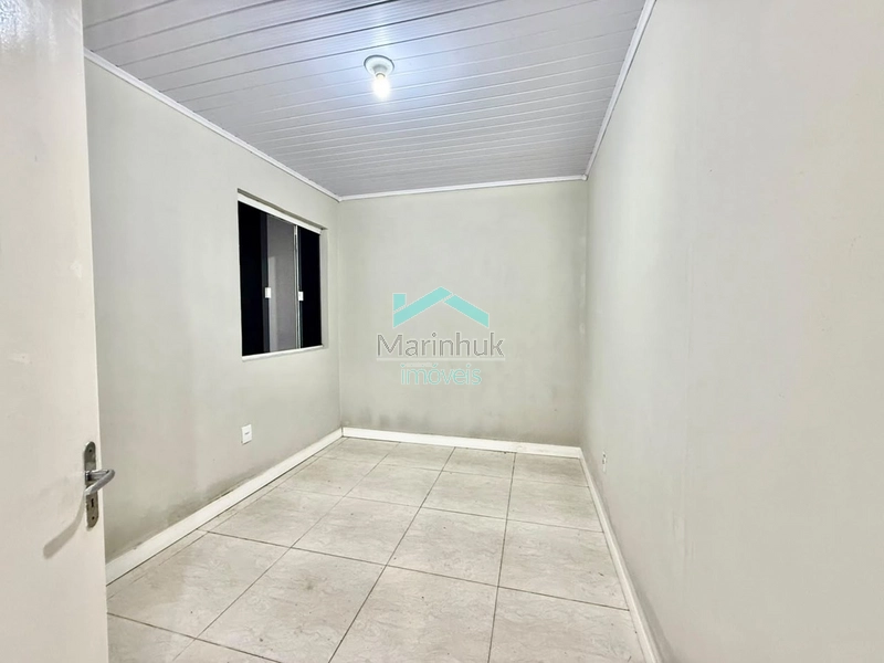 CASA À VENDA EM RAINHA DO MAR: 8ª foto da galeria de imagens do imóvel