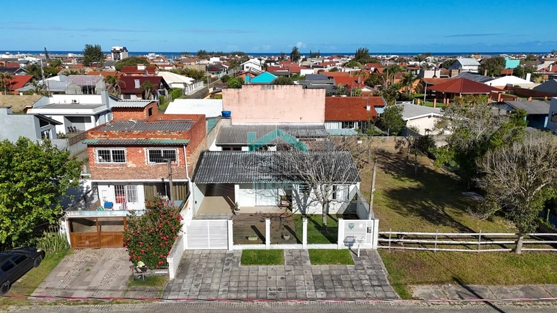 CASA À VENDA EM RAINHA DO MAR: 28ª foto da galeria de imagens do imóvel