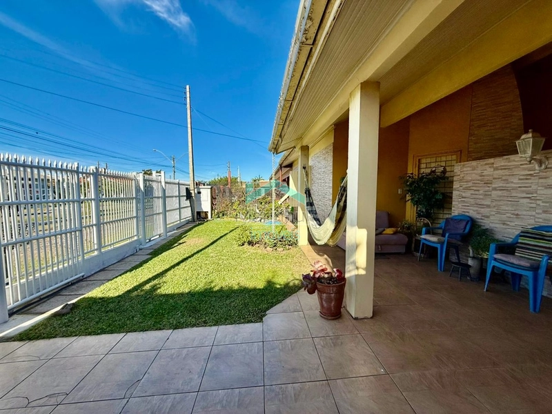CASA À VENDA EM ATLANTIDA SUL: 8ª foto da galeria de imagens do imóvel